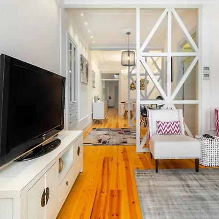 Whome Luxury In Prime Location W/ Ac, Lift & Private Patio Appartement *