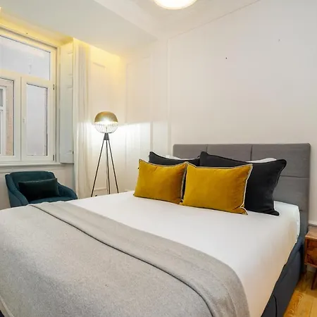 Whome Luxury In Prime Location W/ Ac, Lift & Private Patio Appartement