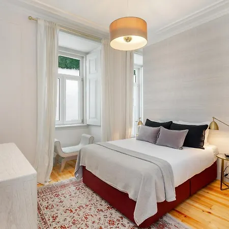 Appartement Whome Luxury In Prime Location W/ Ac, Lift & Private Patio Lissabon