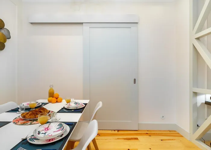 Whome Luxury In Prime Location W/ Ac, Lift & Private Patio * Lisboa