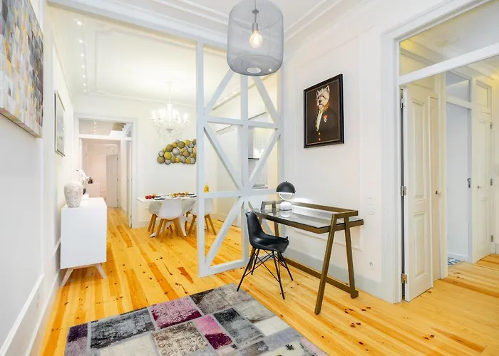 Whome Luxury In Prime Location W/ Ac, Lift & Private Patio * Lisboa