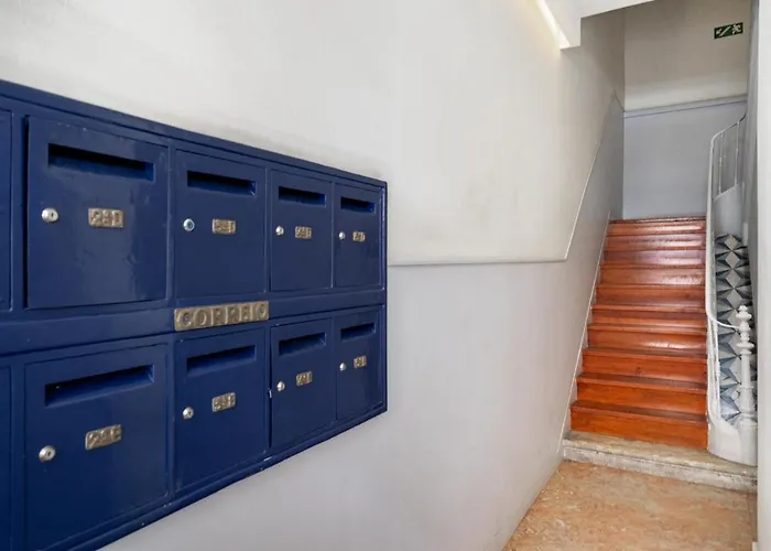 Apartmán Whome Luxury In Prime Location W/ Ac, Lift & Private Patio Lisboa
