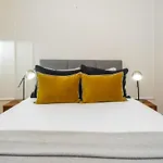Whome Luxury In Prime Location W/ Ac, Lift & Private Patio *